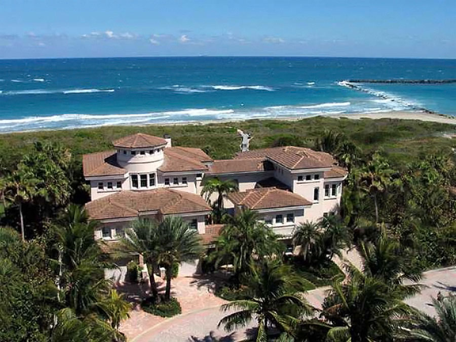 Magnificent ocean-front estate fully renovated by Collective Construction and Design, Inc.